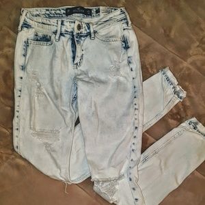 Hollister skinny jeans